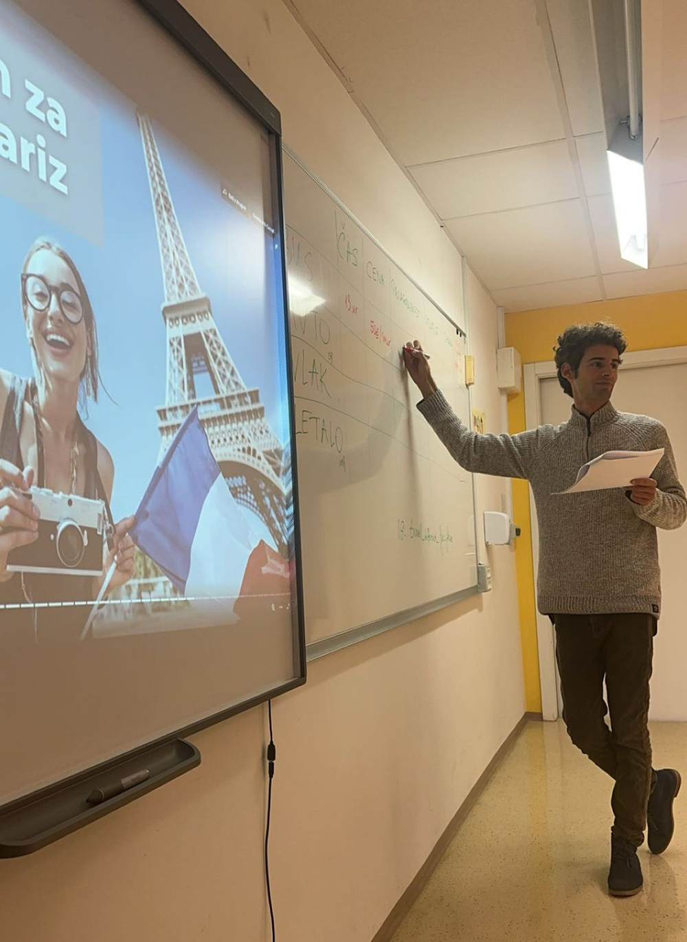 A Travel Different for Future volunteer leads an educational workshop on sustainable tourism and responsible travel in a secondary school. A Travel Different for Future volunteer leads an educational workshop on sustainable tourism and responsible travel in a secondary school.
